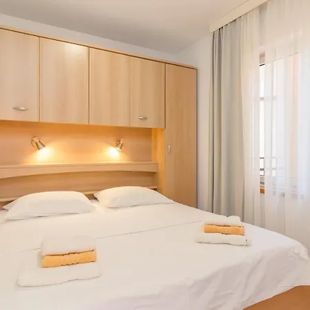 Vizula Apartman *