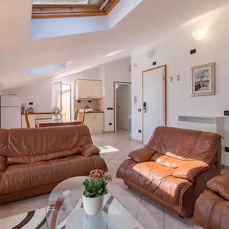 Vizula Apartman *