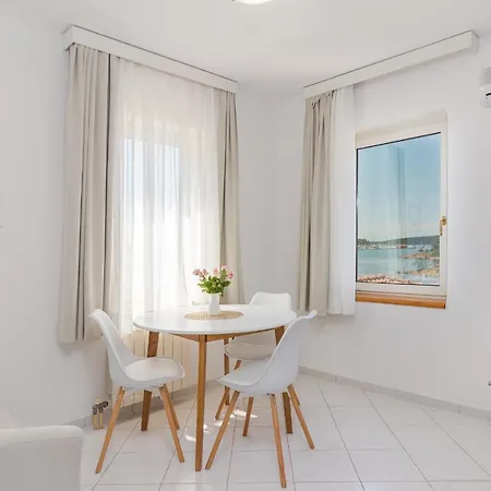 Apartment Villa Vizula